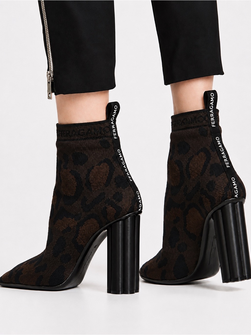 Salvatore Ferragamo Capo X5P Leopard Knit Ankle Boots Size 7.5